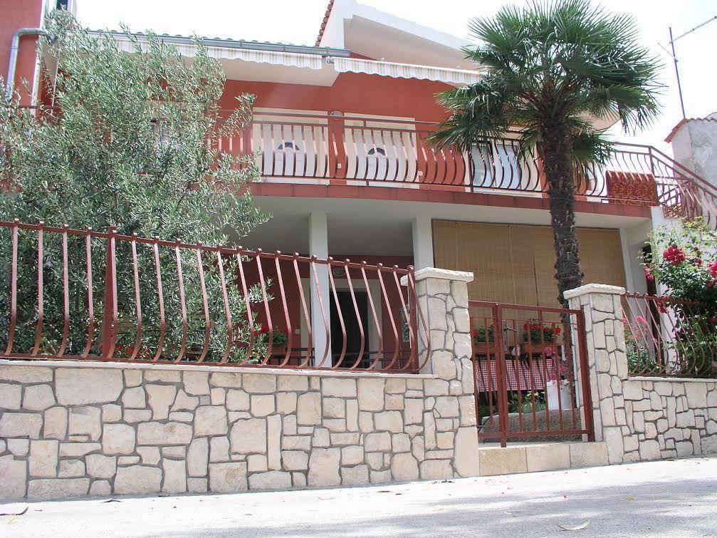 Apartments Salamun Biograd Na Moru Camera foto